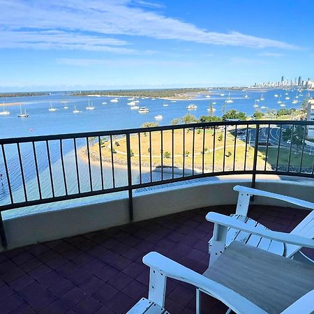 Broadwater Shores Waterfront Apartments Gold Coast Exterior photo