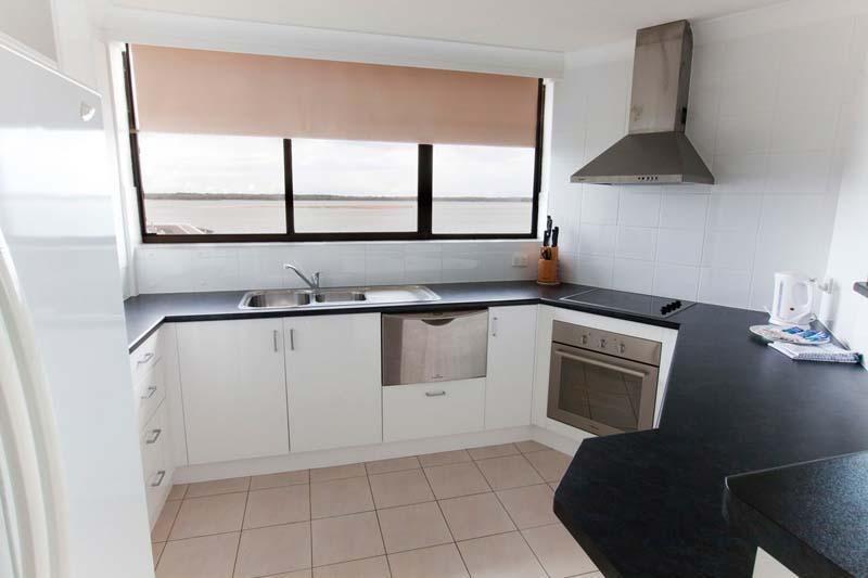 Broadwater Shores Waterfront Apartments Gold Coast Exterior photo