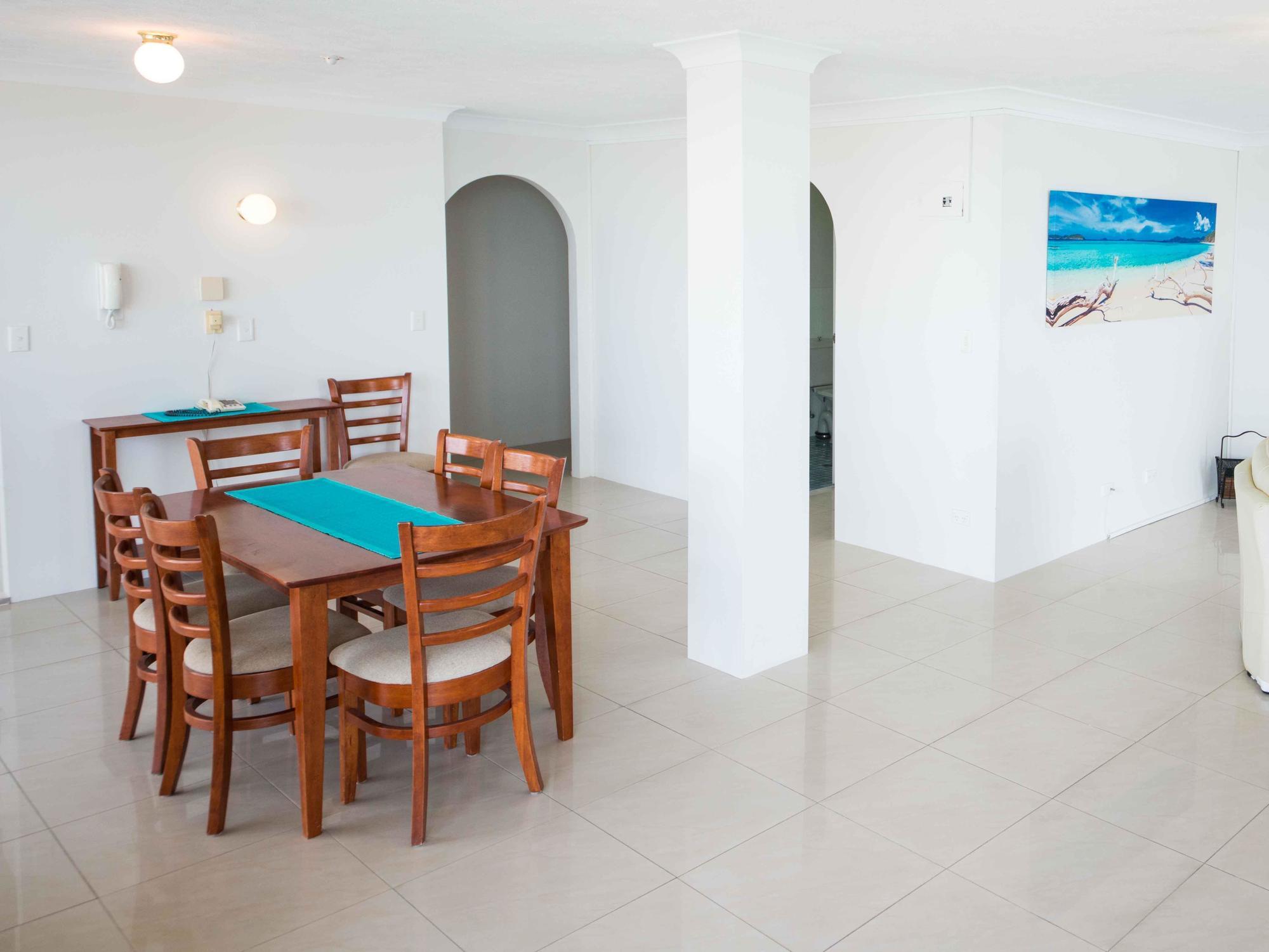 Broadwater Shores Waterfront Apartments Gold Coast Exterior photo