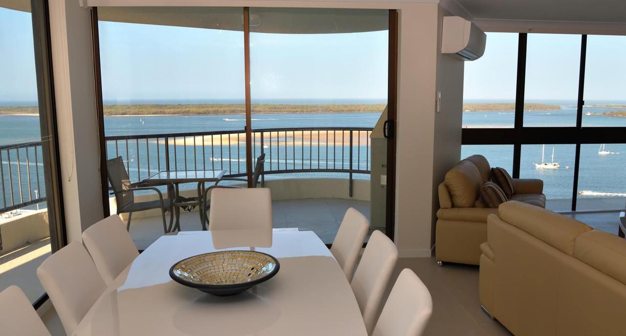 Broadwater Shores Waterfront Apartments Gold Coast Exterior photo
