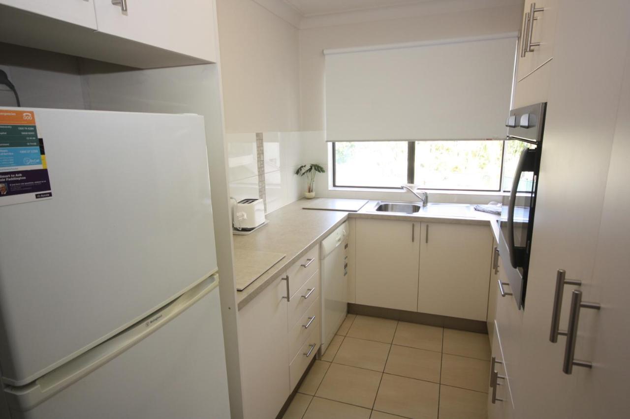 Broadwater Shores Waterfront Apartments Gold Coast Exterior photo